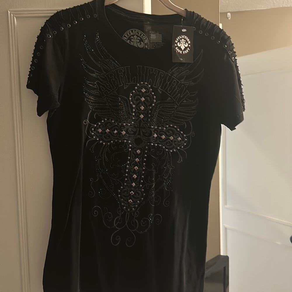 Affliction tshirt. New with tags. Size small